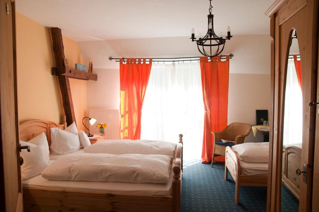 Hotel Schuberths am Markt Buttenheim Kamer foto